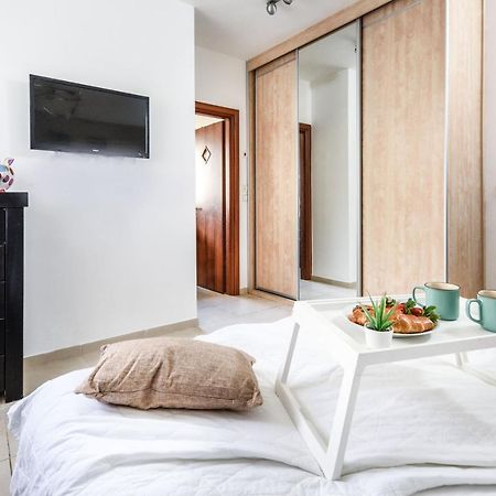 Stunning 2Br Apt W Balcony In City Center By Sea N' Rent Tel Aviv Eksteriør billede