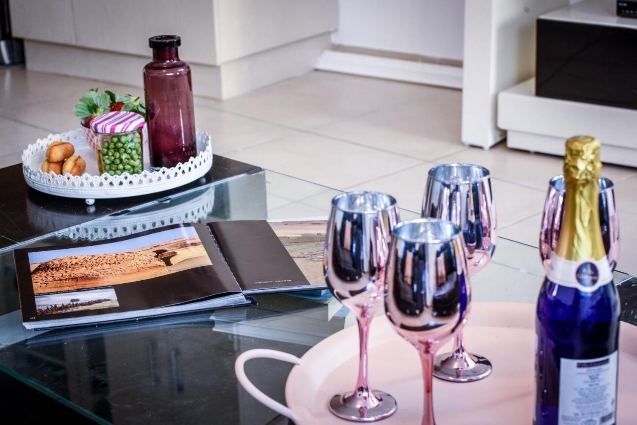 Stunning 2Br Apt W Balcony In City Center By Sea N' Rent Tel Aviv Eksteriør billede