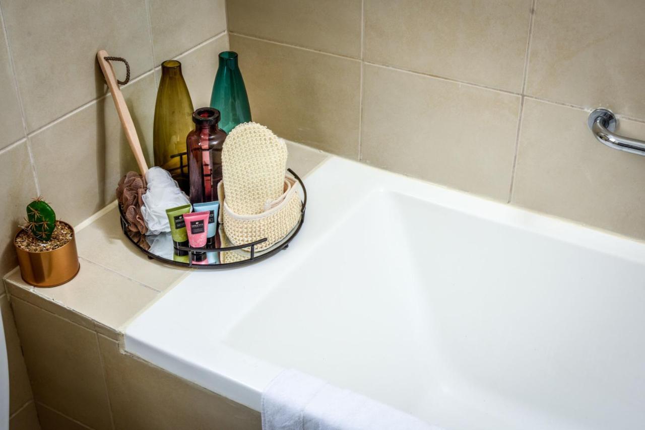 Stunning 2Br Apt W Balcony In City Center By Sea N' Rent Tel Aviv Eksteriør billede